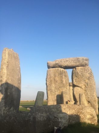 img 4919 327x437 - Stonehenge - mit dem Käsehobel in England