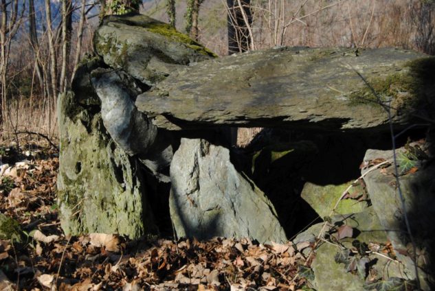 Dolmen Payerbach 029 633x424 - Der vergessene Dolmen von Payerbach